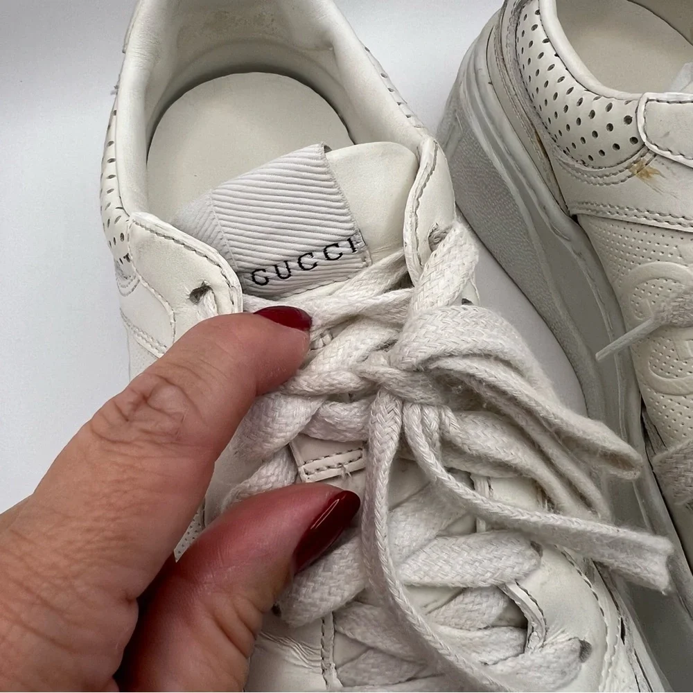 Gucci GG Low Top Sneaker - Picture 3 of 8